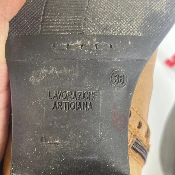 Brown tan genuine leather eyelet buckle low heel round toe ankle bootie sz 36 - Picture 5 of 17